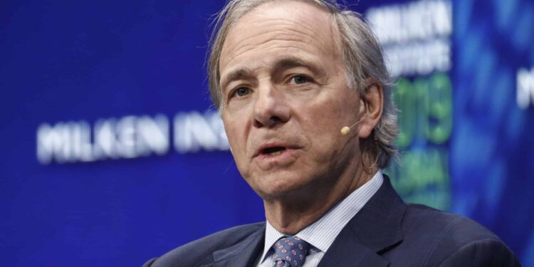 Bridgewater founder Ray Dalio: Abandon traditional debt, gold and Bitcoin are the real safe-haven as